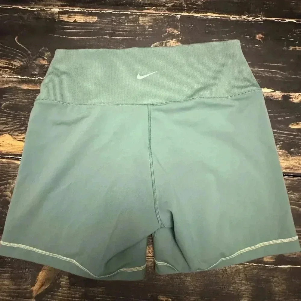 WOMEN'S NIKE ONE HIGH-WAISTED 5" BIKER SHORTS - Picture 6 of 7